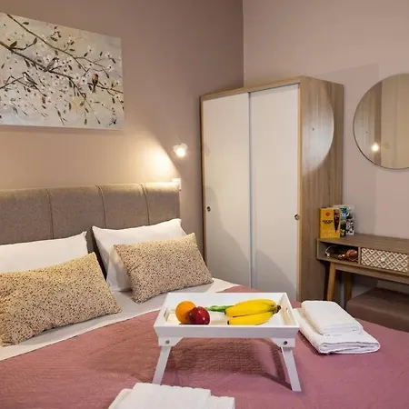 Antonia's Cozy Apartment! Chania (Crete)