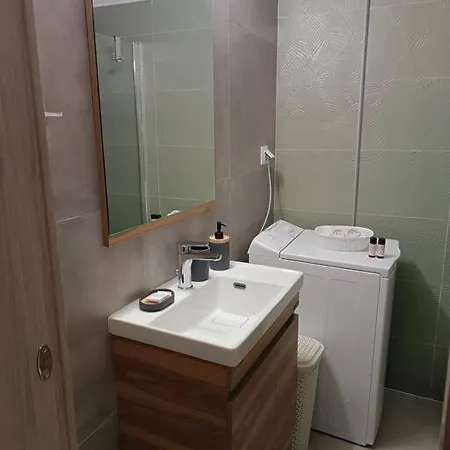 Antonia's Cozy Apartment! חאניה